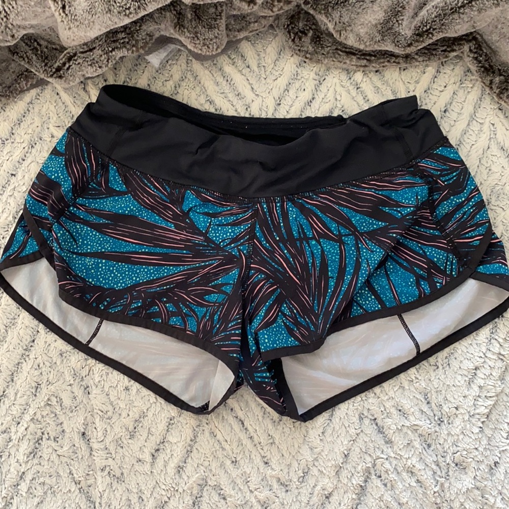 Lululemon 2.5” run speed short *lined